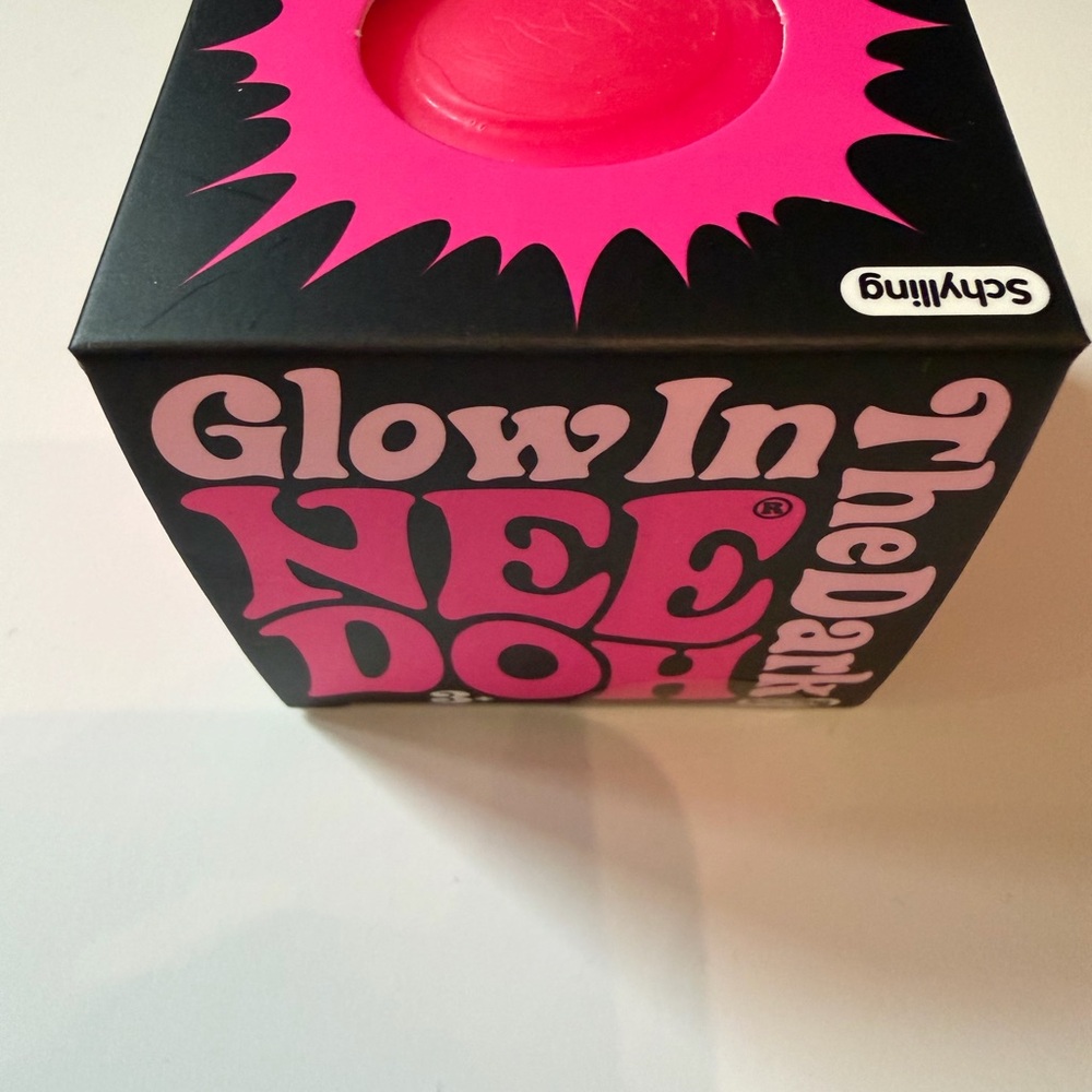 Glow In The Dark NeeDoh Stress Ball - Pink